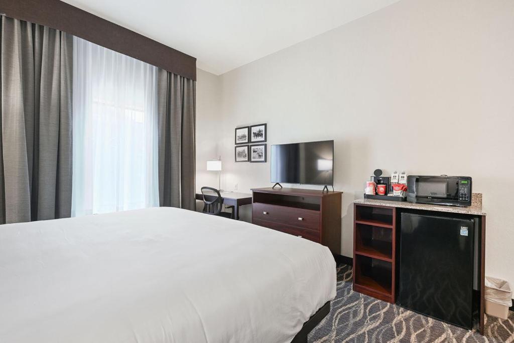 Cobblestone Hotel & Suites - Mosinee Dış mekan fotoğraf