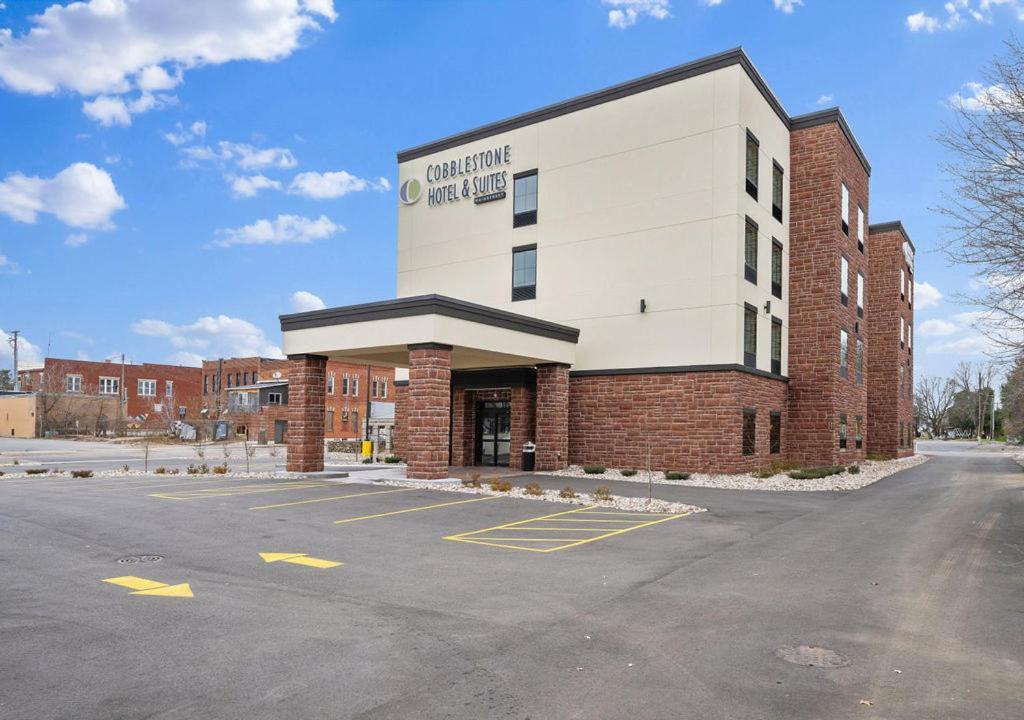 Cobblestone Hotel & Suites - Mosinee Dış mekan fotoğraf