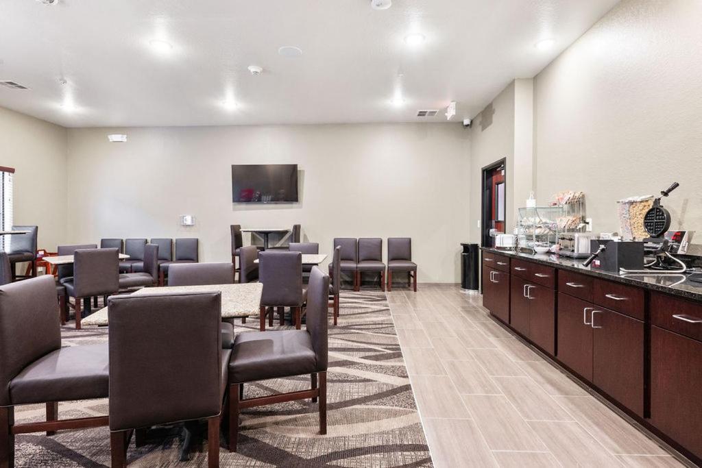 Cobblestone Hotel & Suites - Mosinee Dış mekan fotoğraf